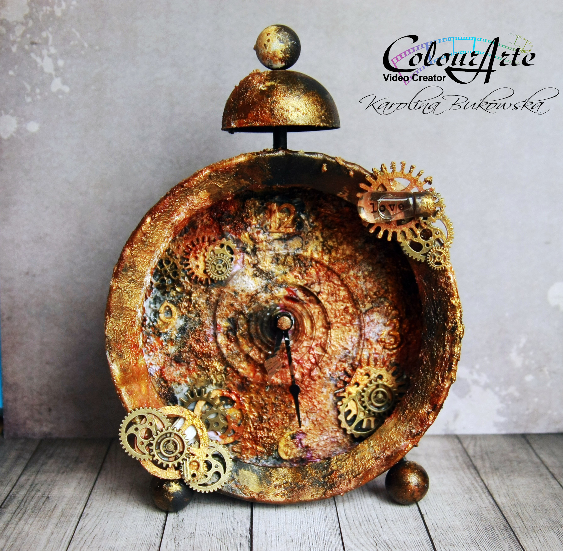 #ColourArteVideoHop - Clock